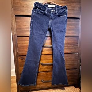Hollister Low Rise Bootcut Jeans 2S W26 Short NWT Dark Wash
